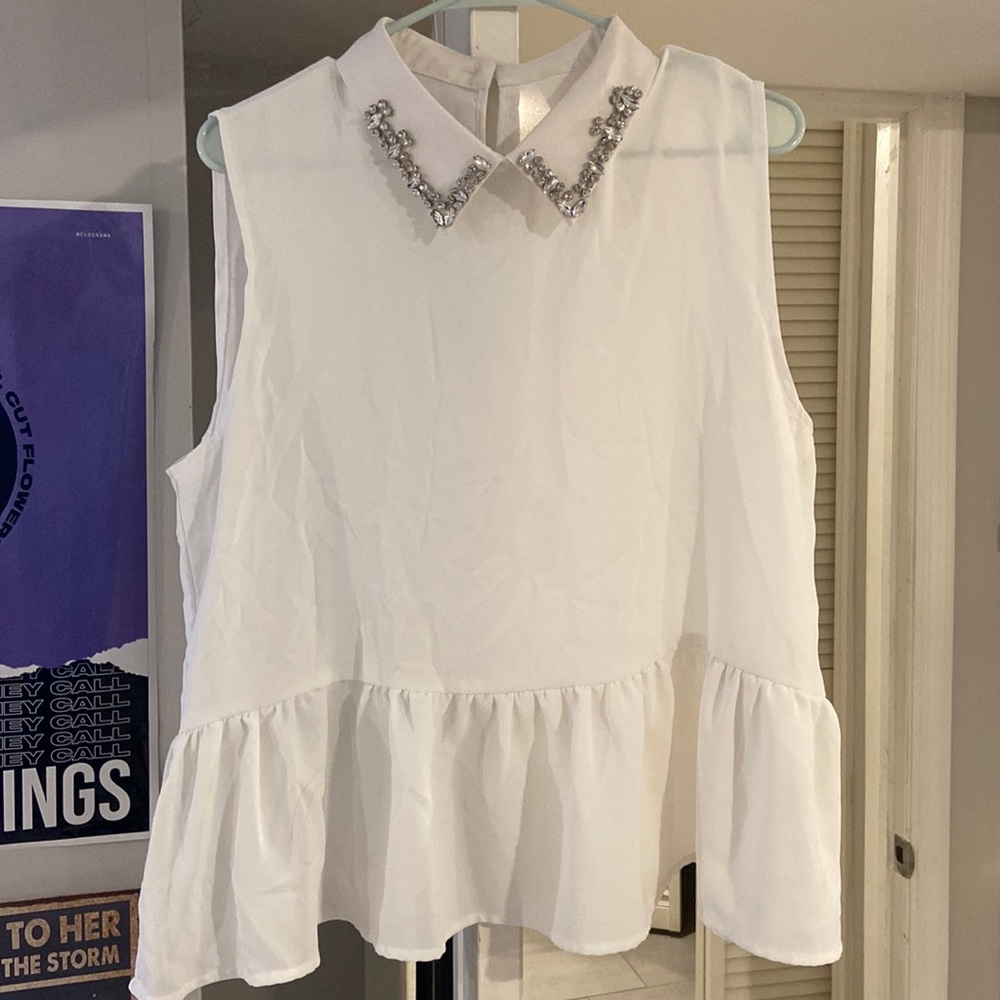 XL Beaded collar blouse tank